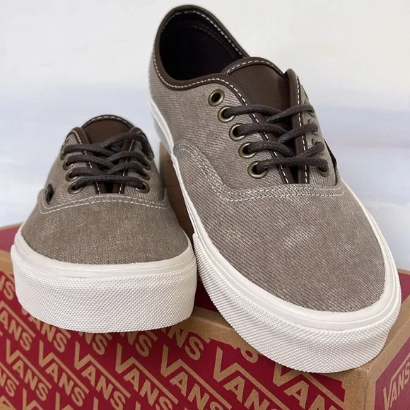 Vans Men’s Authentic
C&L Gray
VN0009PVBXC
Sneakers - Picture 6 of 16